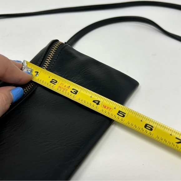 Universal Thread Small Convertible Black Faux Leather Wristlet Shoulder Bag - Picture 13 of 13